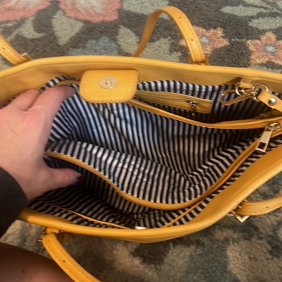 Urban Expressions Mustard Yellow Purse - Picture 4 of 6